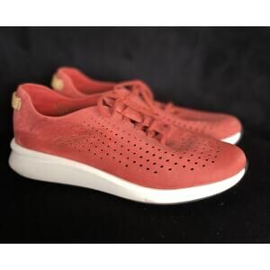 Clarks Unstructured Un Rio Breathable Athletic Hiking Red Shoes Women's 8.5